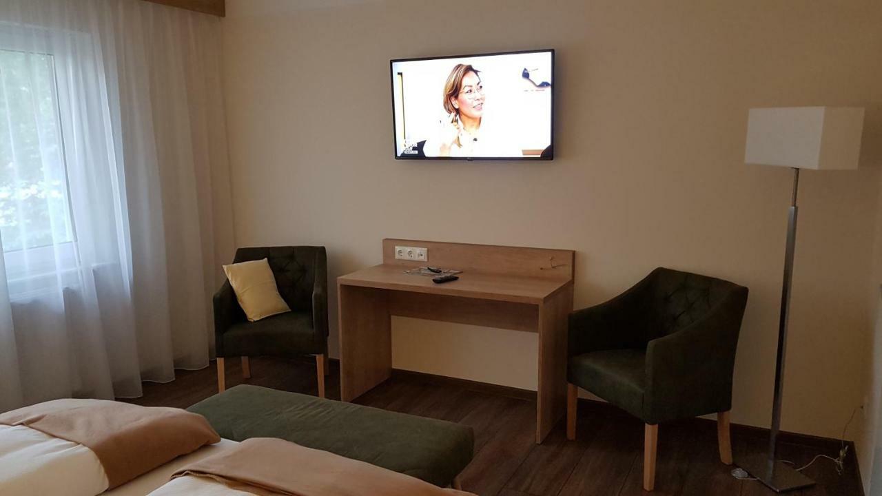 Kraeuterhotel & Restaurant Heidejaeger 머럼션 외부 사진