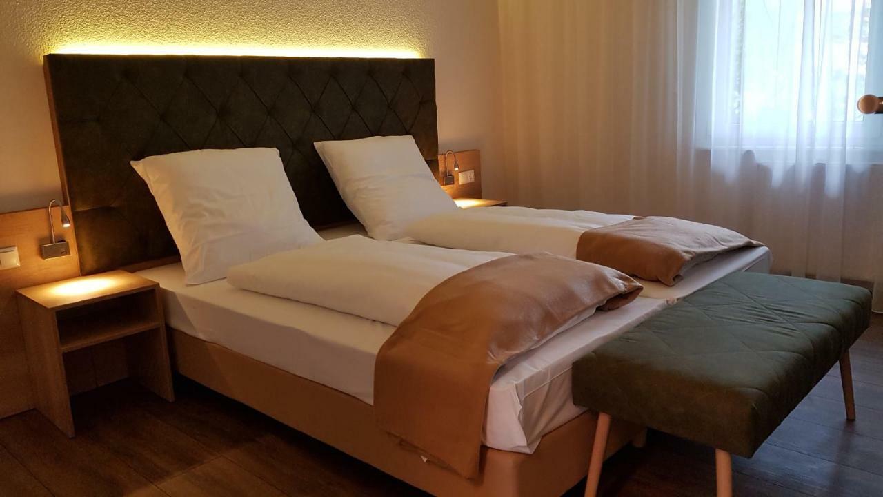 Kraeuterhotel & Restaurant Heidejaeger 머럼션 외부 사진